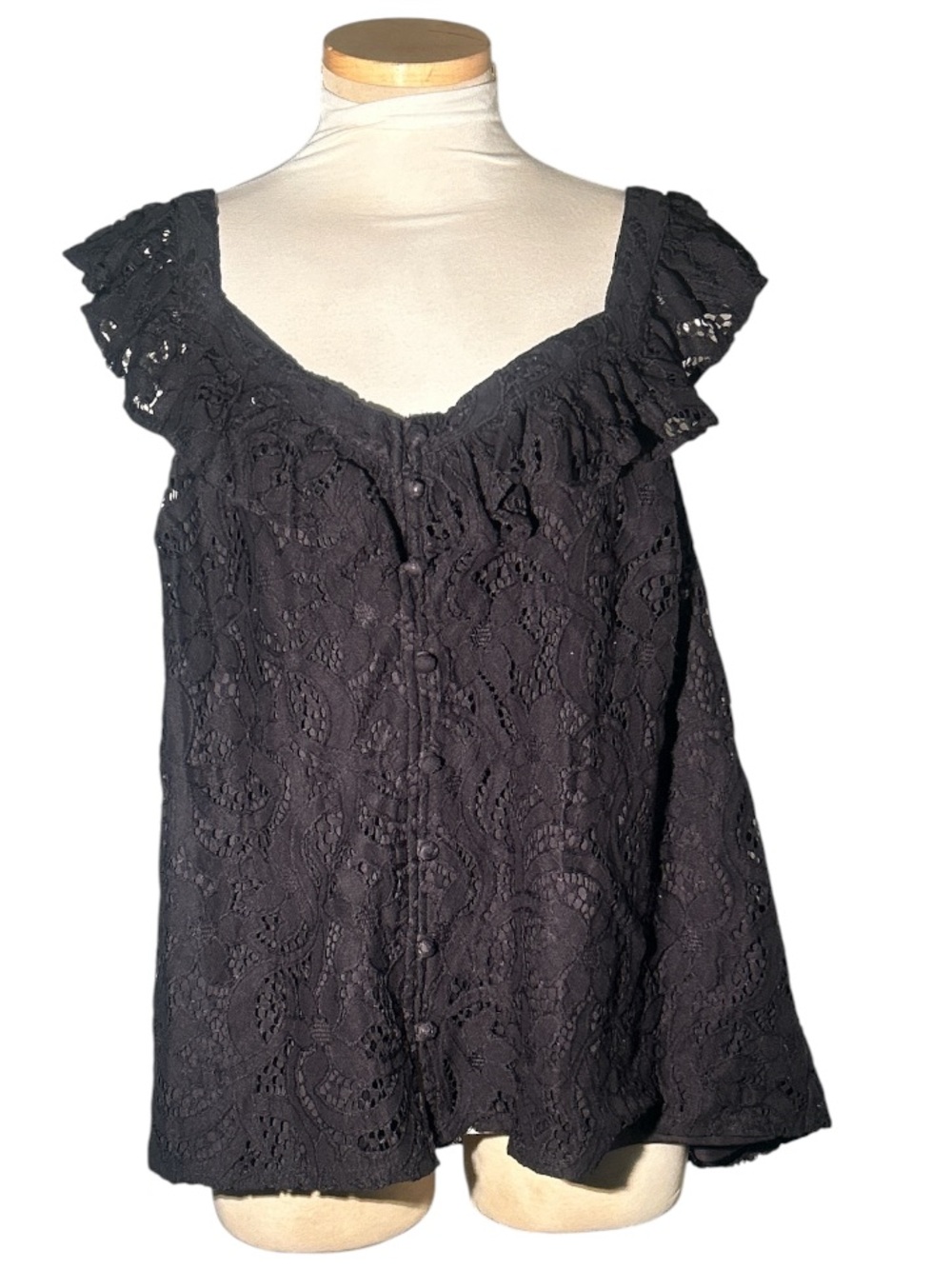 Torrid Black Lace Ruffle Button-Front Tank Plus Size 1X